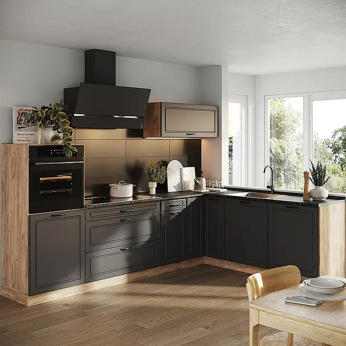Eckküche R-Line 287 cm Anthrazit Landhaus Art.-Nr. 68152 -  - Moderne dunkelgraue Küche mit Holzdetails und schwarzen Geräten, Eckanordnung und integriertem Backofen.