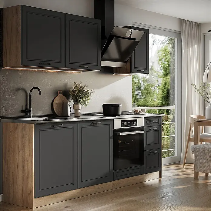 Küchenzeile R-Line 220 cm Anthrazit Landhaus Art.-Nr. 67874 -  - Moderne dunkelgraue Küche mit Holzdetails, schwarzer Arbeitsplatte und Backofen, in hellem Raum.