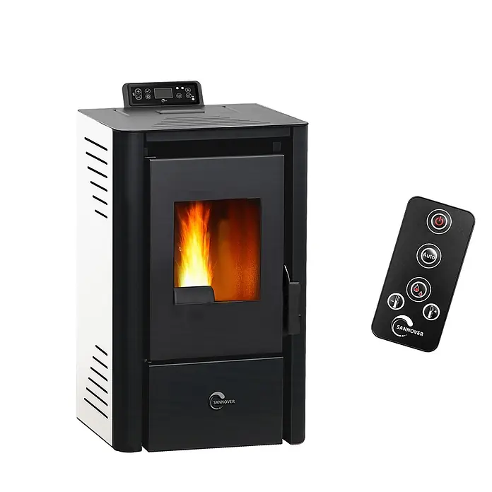 Sannover Pelletofen Anita 8,2 kW weiß -  - Pelletkaminofen in Schwarz-Weiß mit sichtbarer Flamme und schwarzer Fernbedienung.