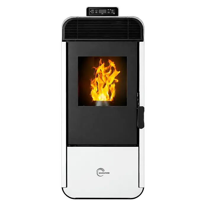 Sannover Pelletofen Izedia 13,8 kW Weiß -  - Weißer Pelletofen mit schwarzer Frontplatte, sichtbaren Flammen und digitalem Bedienfeld.