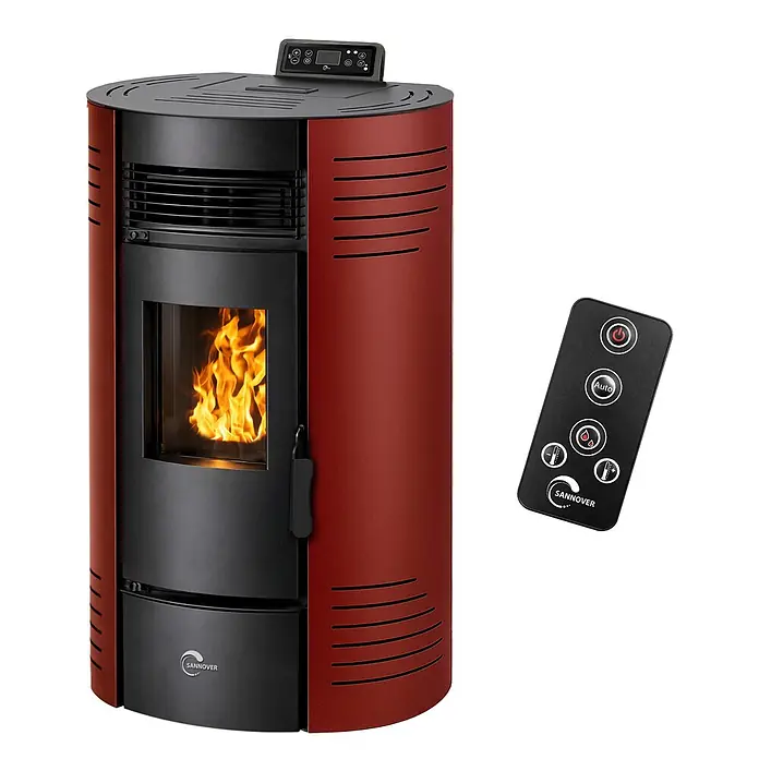 Sannover Pelletofen Azora 15,1 kW Bordeaux -  - Roter und schwarzer Sannover Pelletofen mit sichtbarer Flamme und Fernbedienung.