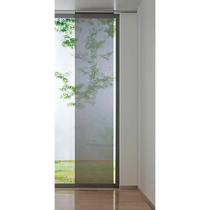 Expo Ambiente Flächenvorhang Basic - Taupe, 100 % Polyester, B x H: 60 x 300 cm - Eine elegante Schiebegardine für Fenster, die mit einem grünen Baumdekor versehen ist und Privatsphäre bietet.