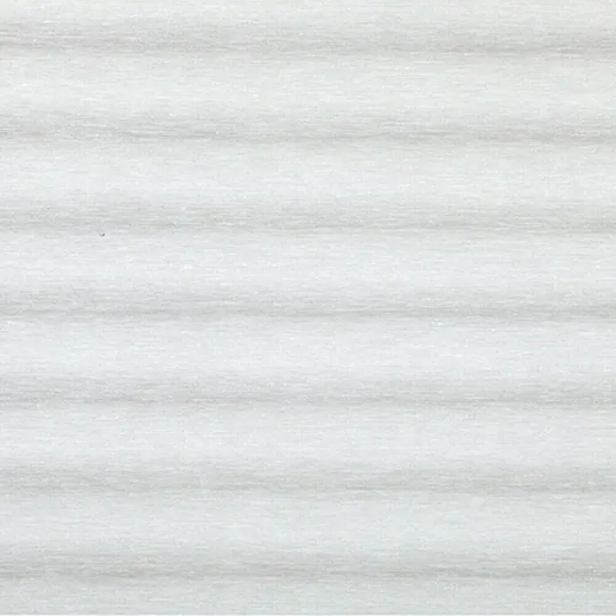 Expo Ambiente Flächenvorhang Flow - Weiß, 87 % Polyester, 13 % Nylon, B x H: 60 x 300 cm - Nahaufnahme einer strukturierten, weißen Zellulose-Oberfläche, ideal für Textilien oder als neutraler Hintergrund.