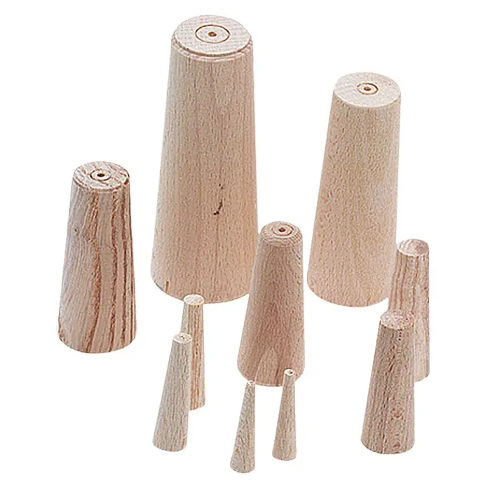 Leckpfropfen - 10 Stk., Weichholz - Nahaufnahme von verschiedenen Größen von Holzstopfen mit Löchern.