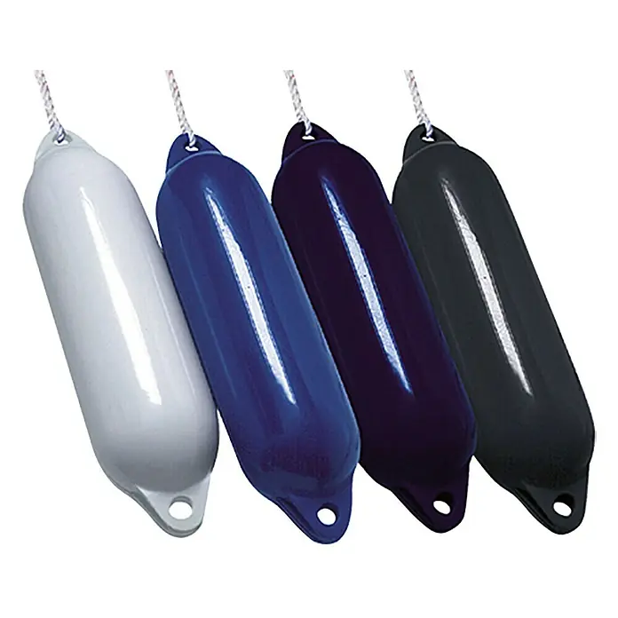 Fender Star 35 - Durchmesser: 21 cm, Länge: 62 cm, Blau - Die Abbildung zeigt vier Bootsfender in Weiß, Blau, Dunkelblau und Schwarz, die zum Schutz von Booten vor Schäden dienen.