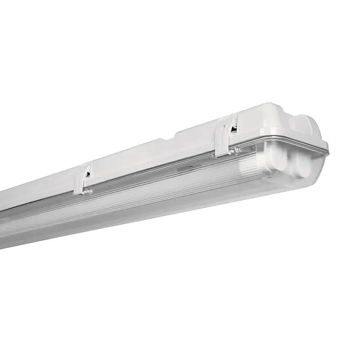 Ledvance LED-Feuchtraumlichtleiste SubmarineLänge: 120 cm, Lichtfarbe: Neutralweiß, 32 W, IP65 - Aufnahme einer LED-Tri-Proof-Leuchte, die für ihre Beständigkeit gegen Wasser, Staub und Korrosion bekannt ist.