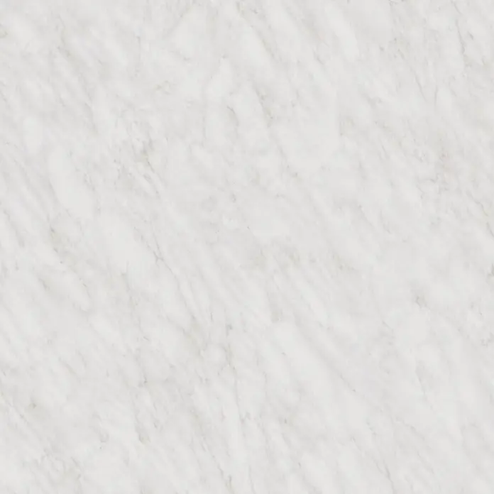 Arbeitsplatte - Marmor, 260 x 61 x 2,8 cm - Weiße Marmoroberfläche mit dezenter grauer Maserung.