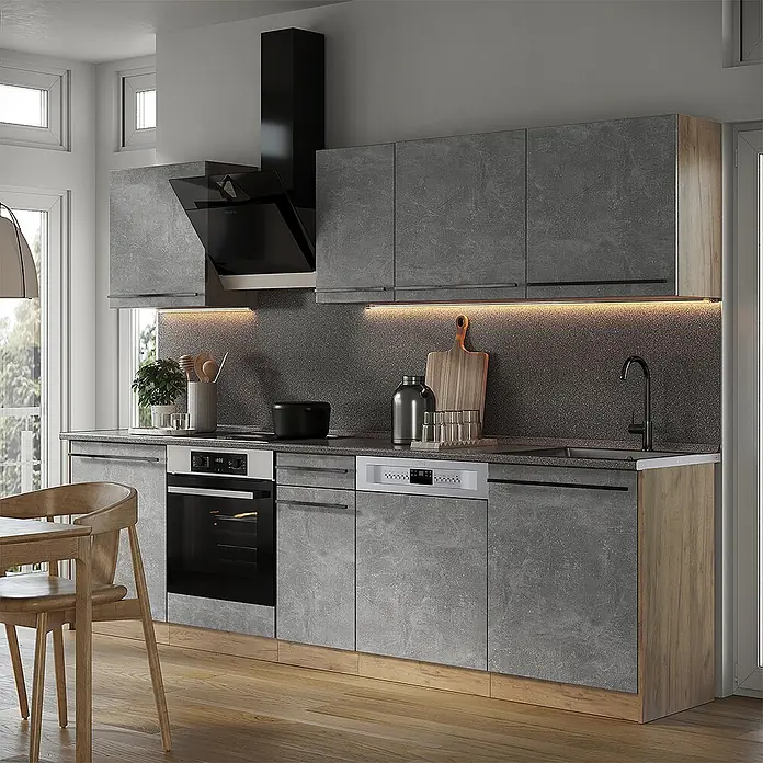 Küchenzeile R-Line 280 cm Beton Art.-Nr. 67165 -  - Moderne Küche mit grauen Beton-Schränken, integriertem Backofen, Geschirrspüler und schwarzer Dunstabzugshaube, mit Holzakzenten.