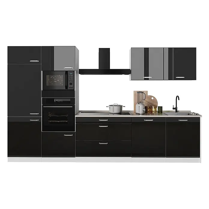 Küchenzeile R-Line 340 cm Schwarz Hochglanz Art.-Nr. 66592 -  - Moderne schwarz-graue Küche mit glänzenden Schränken, integrierten Geräten wie Backofen, Mikrowelle, Kochfeld und Spüle.