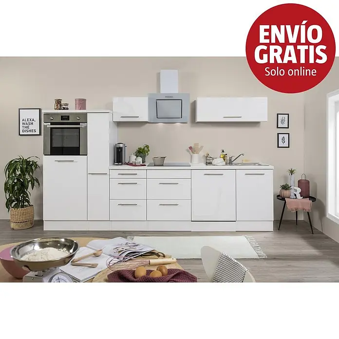 Respekta Premium Composición de cocina Amanda - Ancho: 310 cm, Blanco (campana blanca), Con electrodomésticos - Cocina moderna blanca brillante con horno integrado, campana extractora, fregadero y amplio almacenaje, en ambiente doméstico.