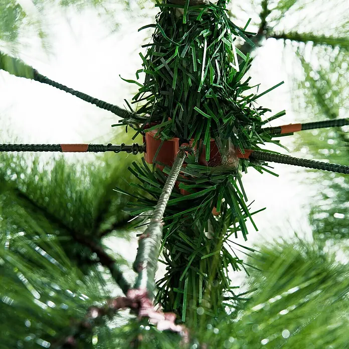 HOMCOM-Weihnachtsbaum-Ø90 x 210H cm-Grün -  - Künstlicher Weihnachtsbaumstamm mit grünen Kunststoffnadeln und Ästen, die mit orangefarbenen Verbindungsstücken befestigt sind.