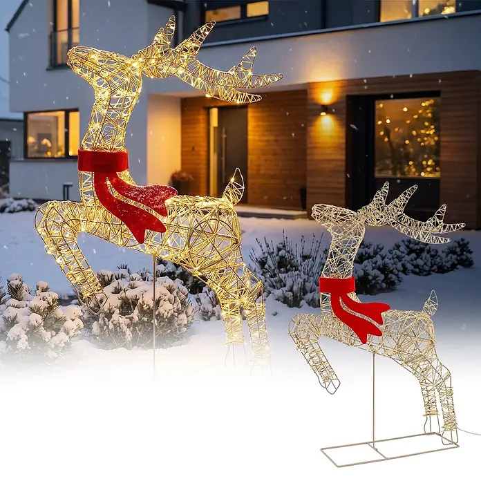 ECD Germany LED Rentier Outdoor, Weihnachtsfigur 91 cm, Weihnachtsdeko -  - Zwei beleuchtete goldene Draht-Rentierfiguren mit roten Schals, groß und klein, draußen im Schnee bei Nacht.
