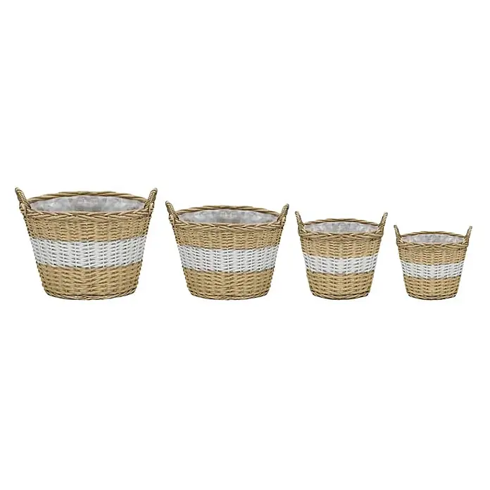 Furnicato Pflanzkübel-Set 4-teilig aus Weide, Braun und Weiß -  - Set aus vier geflochtenen Körben in verschiedenen Größen, naturfarben mit weißem Streifen und Plastikfolie.