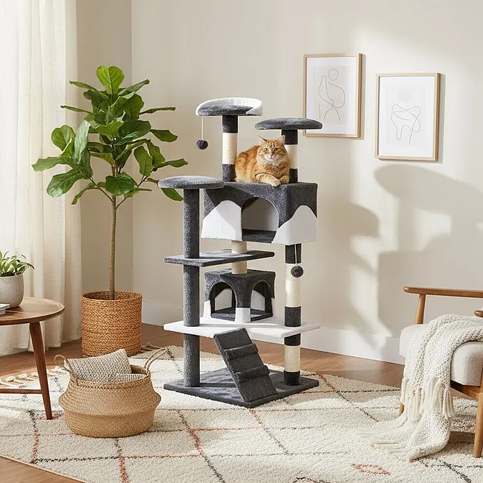 belviona Kratzbaum 130 cm mit Höhlen, Treppe & Spielbällen, grau/weiß -  - Mehrstufiger Katzenbaum in Grau und Weiß mit Kratzpfosten, eine Katze ruht auf der oberen Plattform.