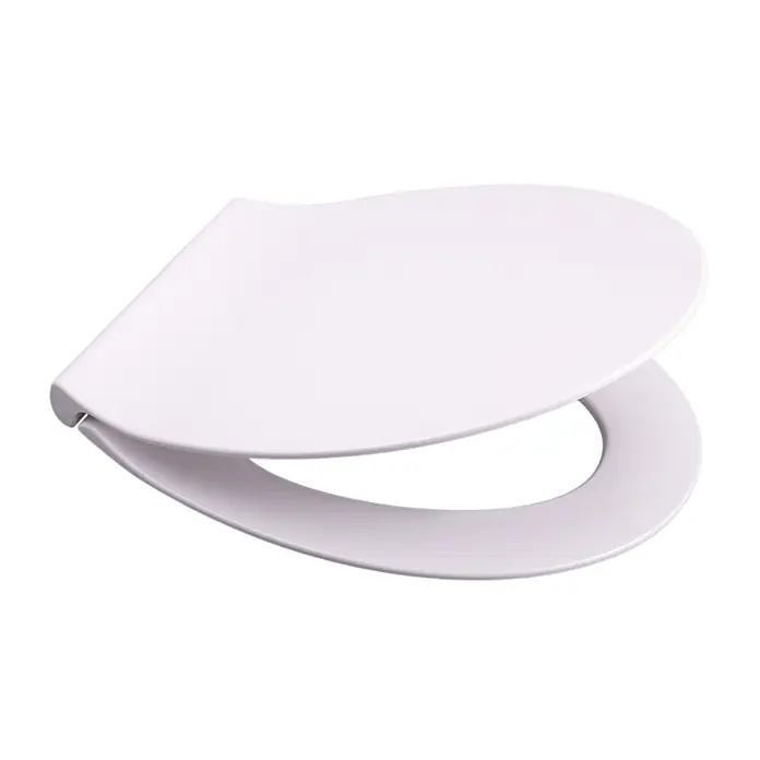 WC-Sitz mit Absenkautomatik Flat Weiß -  - Weißer Toilettensitz und Deckel aus Kunststoff, teilweise geöffnet, schräg von der Seite.
