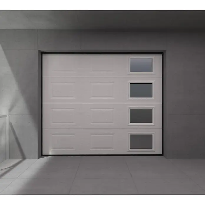 Solid Elements Puerta de garaje seccional PRO - 250 x 212,5 cm, Blanco, Cuarterón 4 ventanas vertical - Puerta de garaje seccional gris claro con cuatro ventanas rectangulares a la derecha, en una abertura de hormigón.