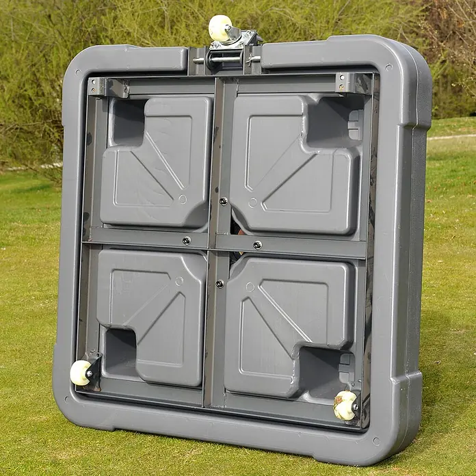 Mendler Gastronomie-Alu-Luxus-Doppel-Ampelschirm T44 - terracotta + Ständer -  - Grauer, faltbarer Messecounter mit Rollen, bereit für den Transport im Freien.