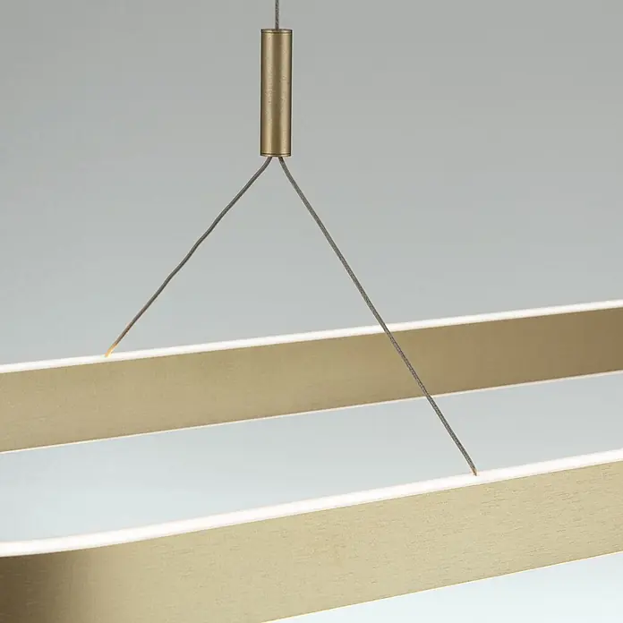 Orion Leuchten Pendelleuchte Lift Gold -  - Goldene rechteckige Pendelleuchte mit dünnen Kabeln und beleuchteten Streifen.