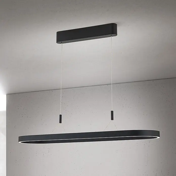 Orion Leuchten Pendelleuchte Lift Schwarz -  - Schwarze, lineare ovale LED-Pendelleuchte von der Decke abgehängt.