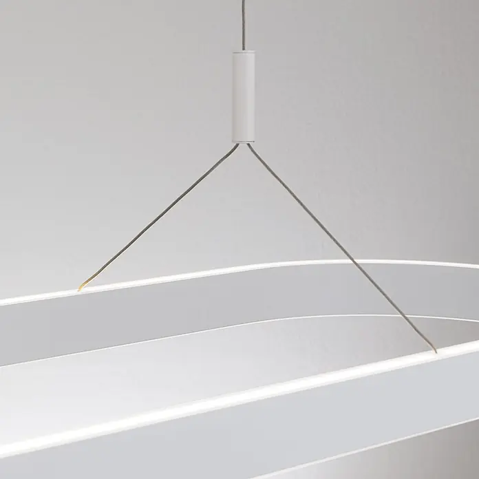 Orion Leuchten Pendelleuchte Lift Weiß -  - Moderne weiße Pendelleuchte mit geschwungenen Diffusoren und dünnen Aufhängedrähten, die Licht abgibt.