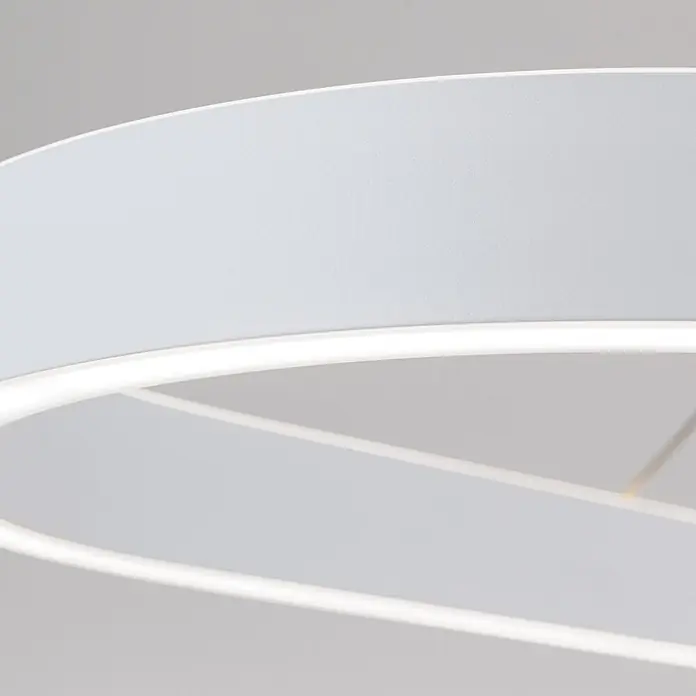 Orion Leuchten Pendelleuchte Lift Weiß -  - Eine moderne, weiße, runde LED-Deckenleuchte mit leuchtenden Innenringen.