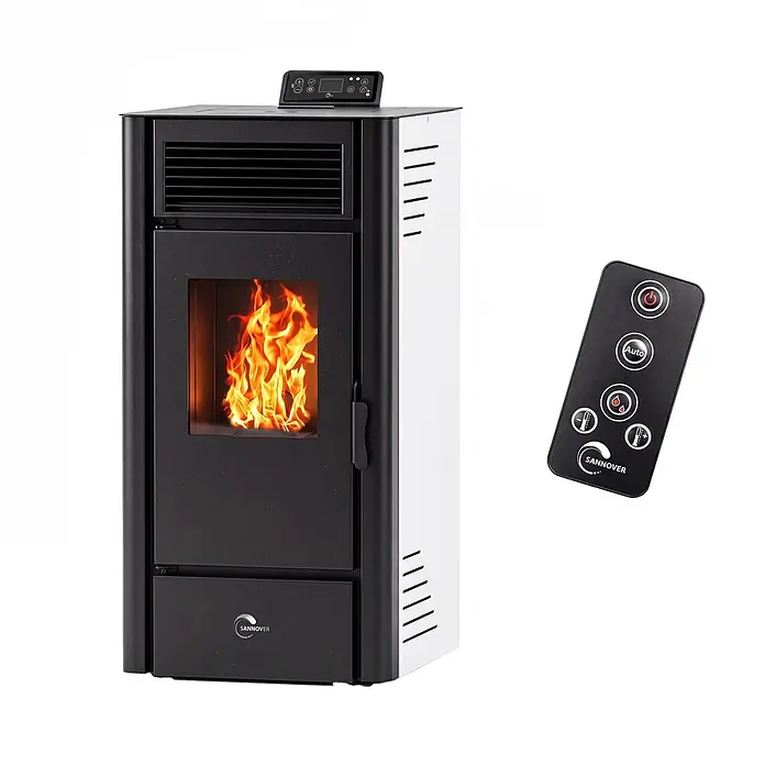 Sannover Pelletofen Anita 15,1 Weiß -  - Schwarz-weißer Pelletofen mit Display, der eine Flamme zeigt, und passender Fernbedienung.