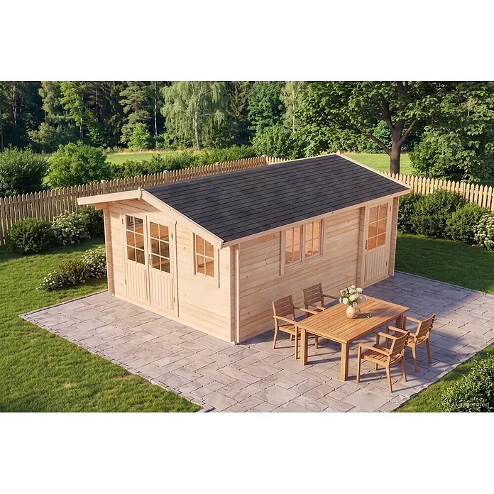Gartenhaus Jennifer400x550cm Natur 28mm Wandstärke -  - Helles Gartenhaus aus Holz mit dunklem Dach, neben einer Terrasse mit Gartenmöbeln.