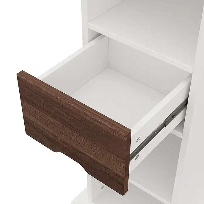 SONNENH Dreh-Spiegelschrank 45 x 45 x 168 cm, Weiß -  - Teilweise geöffnete braune Holzschublade mit weißem Innenraum und silbernen Schienen in einem weißen Schrank.