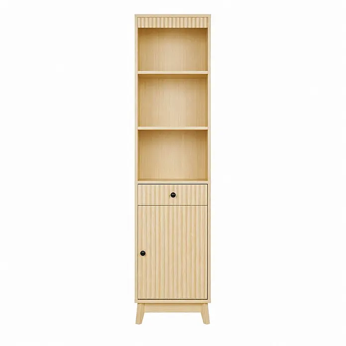 SONNENH Hochschrank 40 x 36 x 172 cm, Naturholzfarben -  - Hohes schmales Bücherregal aus hellem Holz mit 3 offenen Fächern, einer Schublade und einem Schrank mit geriffelter Front und dunklen Knöpfen auf konischen Beinen.