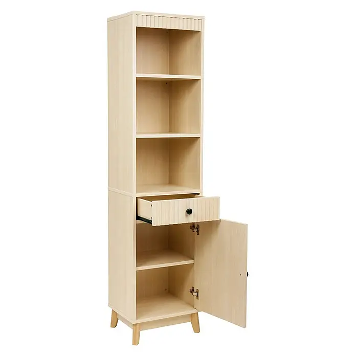 SONNENH Hochschrank 40 x 36 x 172 cm, Naturholzfarben -  - Hohes Bücherregal aus hellem Holz mit offenen Fächern, einer geöffneten gerillten Schublade mit schwarzem Knopf und einer geöffneten Schranktür.