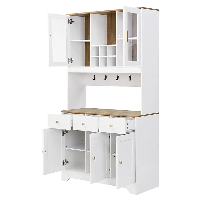 SONNENH Buffetschrank 94,5 x 30 x 175,5 cm, 6 Weinfächer, Weiß/Holzoptik -  - Weißer Küchenschrank mit Eicheneffekt-Platte und Akzenten, oberen Schränken (eine Glastür), Weinregal, Haken, Schubladen und Unterschränken, teils offen.