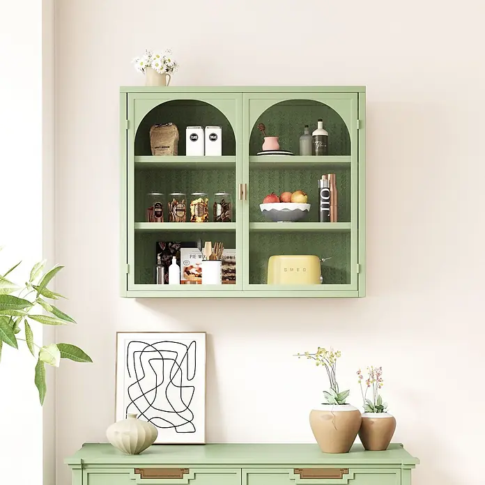 SONNENH Hängeschrank 70 x 23 x 60 cm, 3 Ebenen, Grün -  - Salbeigrüner Wandschrank mit Glastüren und Rundbogenakzenten, zeigt Küchenutensilien und Kleingeräte, abgestimmt auf eine passende Kommode.