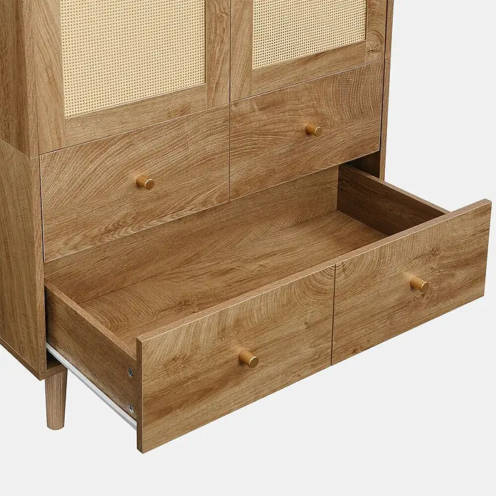 SONNENH Kleiderschrank 80 x 50 x 180 cm, Walnussoptik -  - Heller Holzschrank mit Rattantüren, goldfarbenen Knäufen und geöffneter Schublade.