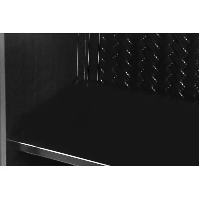 SONNENH Hängeschrank 70 x 23 x 60 cm, 3 Ebenen, Schwarz -  - Dunkler Ofeninnenraum mit glänzenden Metallrosten und texturierter Rückwand.