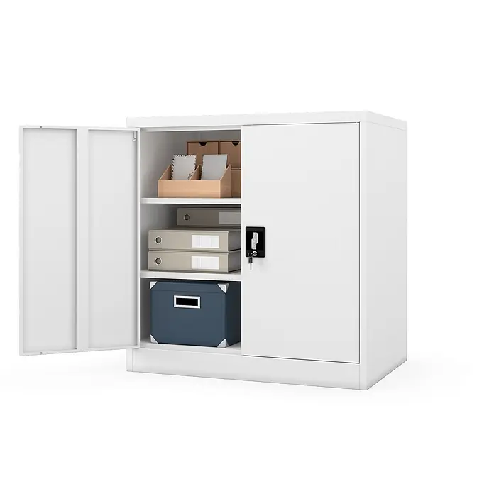 Jan Nowak Metallschrank BEATA D600 für Büro/Werkstatt, 93x90x60 cm, Weiß -  - Weißer Metall-Büroschrank mit offener Tür, zeigt Innenfächer mit Akten und einer Aufbewahrungsbox.