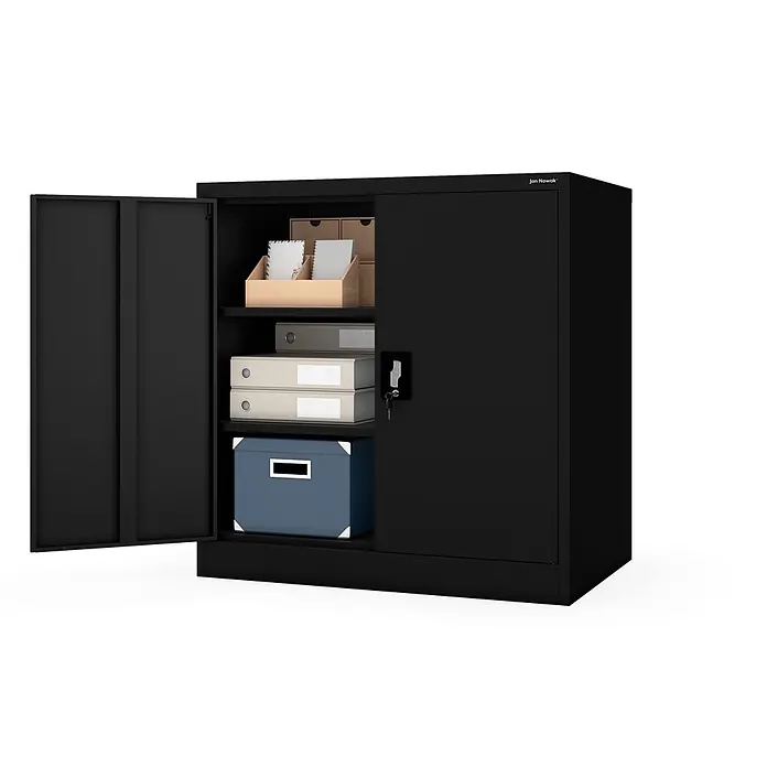 Jan Nowak Metallschrank BEATA D600 für Büro/Werkstatt, 93x90x60 cm, Schwarz -  - Schwarzer Metall-Büroschrank mit einer offenen Tür, innen Regale mit Ordnern und Boxen, gesichert mit Schlüsselschloss.