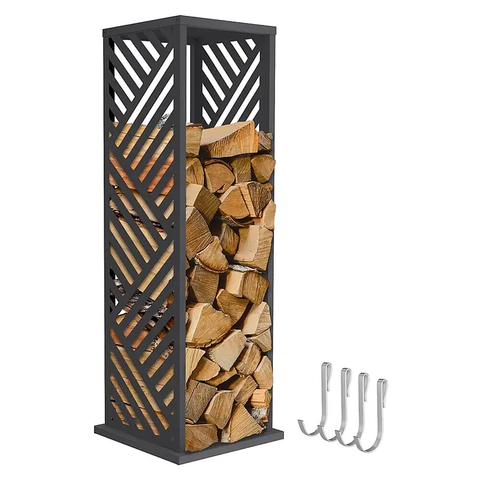 ML-Design Kaminholzregal 37,5x37,5x112 cm Anthrazit Streifen-Motiv -  - Schwarzes Metall-Kaminholzregal mit geometrischem Muster, gefüllt mit Holz, und vier silbernen Haken.