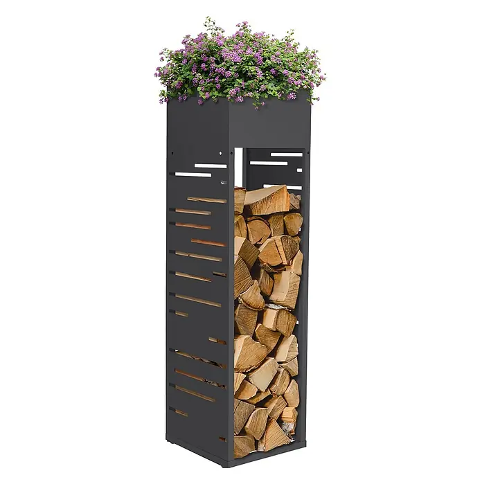 ML-Design Kaminholzregal Pflanzkasten Anthrazit 30x30x111 cm Gitter-Motiv -  - Hoher, dunkelgrauer Metall-Pflanzkübel mit lila Blumen und integriertem Kaminholzfach mit Scheiten.