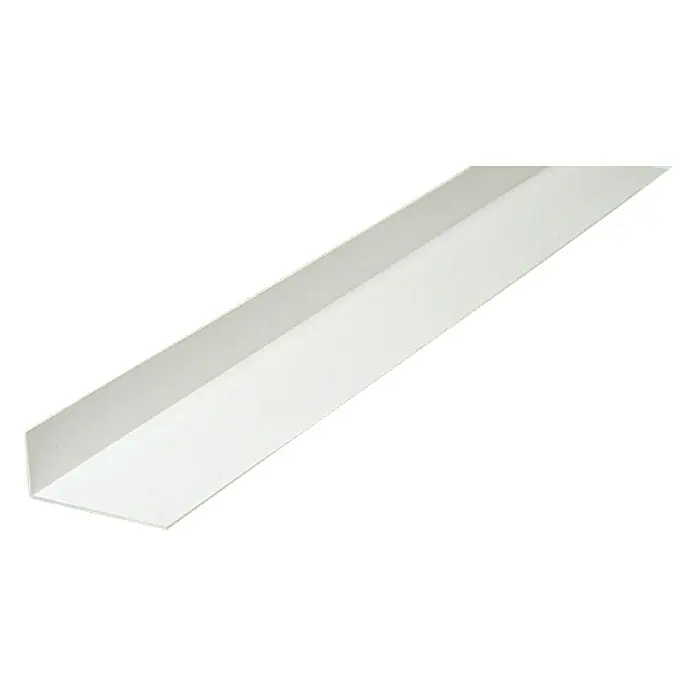 BaukulitVox Basic-Line Winkelleiste - Weiß, 2.500 x 50 x 30 mm - Aufnahme von einem Eckprofil, einem weißen, rechtwinkligen Abschnitt, der häufig in der Bau- und Renovierungsarbeiten für saubere Abschlüsse verwendet wird.