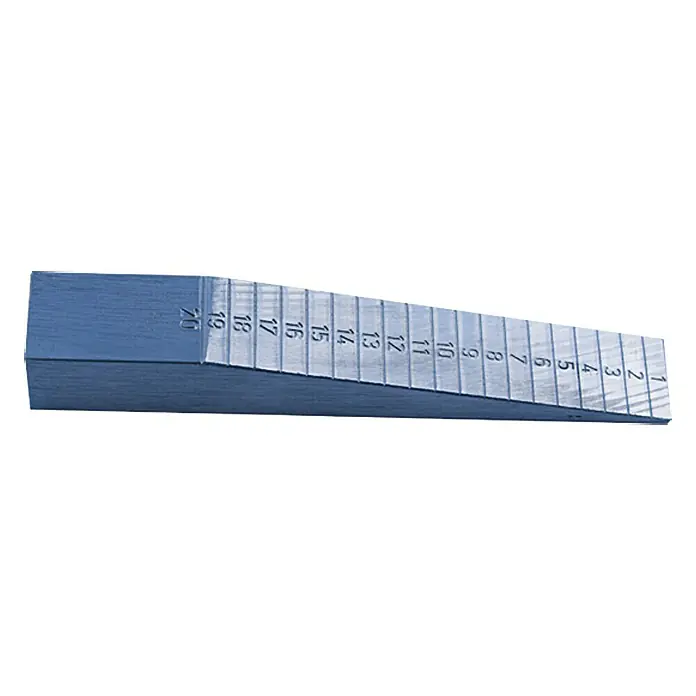 Heka Estrich-Messkeil - Messbereich: 8 mm - 20 mm - Ein Ringstock zur Bestimmung der Ringgröße mit deutlich sichtbaren Größenangaben von 1 bis 20. Präzisionswerkzeug für Juweliere.
