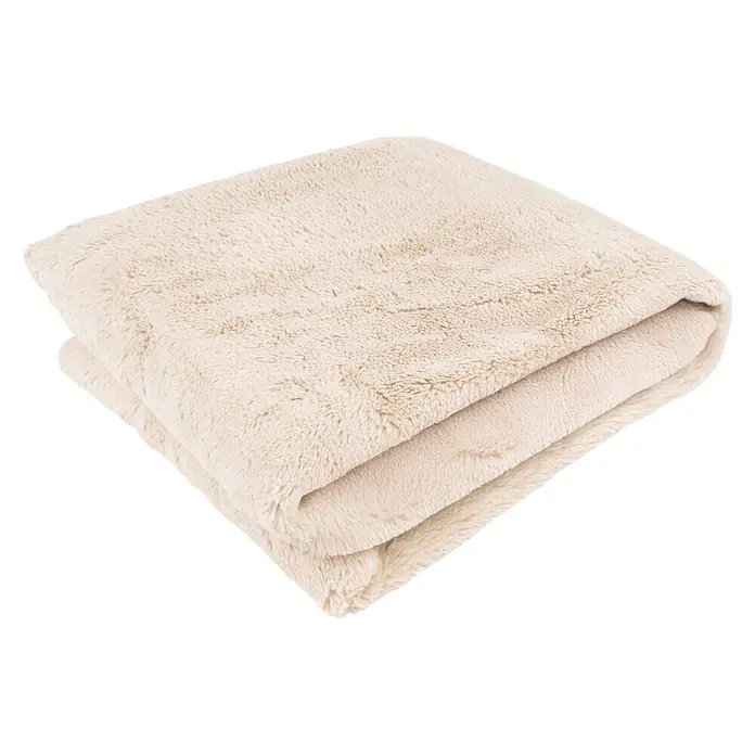 Dekokissen & Decken-Set Aimee - 2 -tlg., Creme - Eine weiche, gefaltete, hellbeige Kunstpelzdecke.
