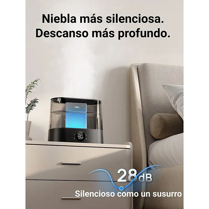 Dreo Humidificador 420S - 16,1 x 29,7 x 24,8 cm, 4 l, Negro - Humidificador silencioso con base negra y tanque transparente, mostrando 80% de humedad, emitiendo niebla junto a una cama.