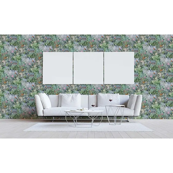Tapete Dschungel Aleix M1-No.794 Vliestapete Grün Blau Blumenoptik -  - Tropische Dschungel-Tapete mit grünem Laub, bunten Vögeln und Leoparden, die eine Wand hinter einem weißen Sofa bedeckt.