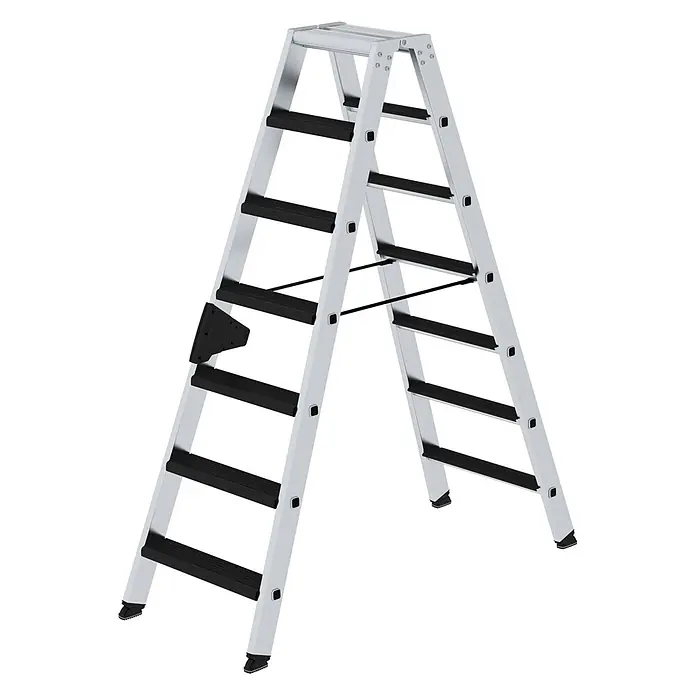 Stufen-Stehleiter beidseitig begehbar mit clip-step relax 2x7 Stufen -  - Silberne Aluminium-Klappleiter mit schwarzen rutschfesten Stufen und Füßen.