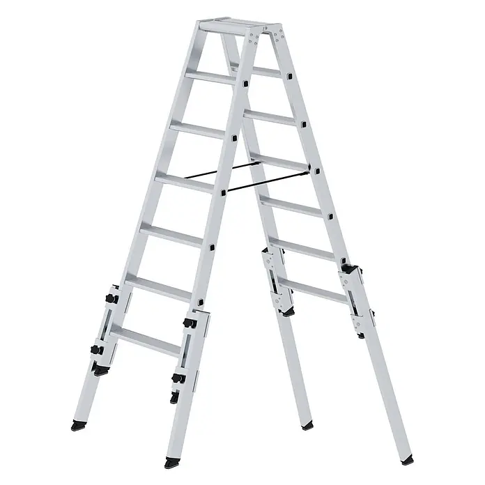 Stufen-Stehleiter treppengängig 2x7 Stufen -  - Silberne Aluminium-Mehrzweckleiter in A-Form, mit verstellbaren Beinen und arretierbaren Scharnieren.