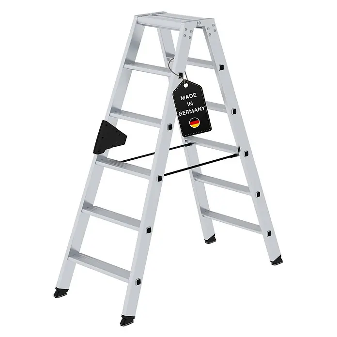 Stufen-Stehleiter beidseitig begehbar 2x6 Stufen -  - Silberne Aluminium-Klappleiter mit "Made in Germany"-Etikett.