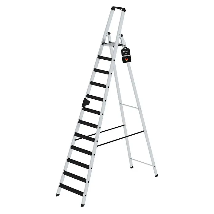 Stufen-Stehleiter einseitig begehbar mit clip-step relax 12 Stufen -  - Aluminium-Klappleiter mit schwarzen Stufen und Plattform. Inklusive "Made in Germany" Etikett.