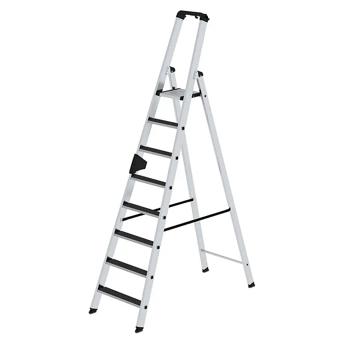 Stufen-Stehleiter einseitig begehbar mit clip-step R13 8 Stufen -  - Silberne Aluminium-Klappleiter mit schwarzen rutschfesten Trittflächen und hohem Haltegriff für Stabilität.