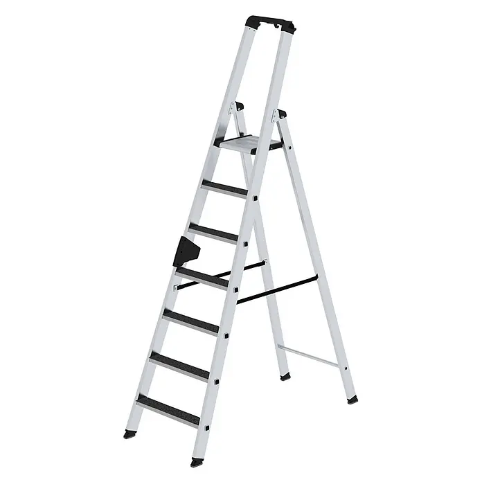 Stufen-Stehleiter einseitig begehbar mit clip-step R13 7 Stufen -  - Silberne Aluminium-Klappleiter mit schwarzen Anti-Rutsch-Stufen und Kappen.