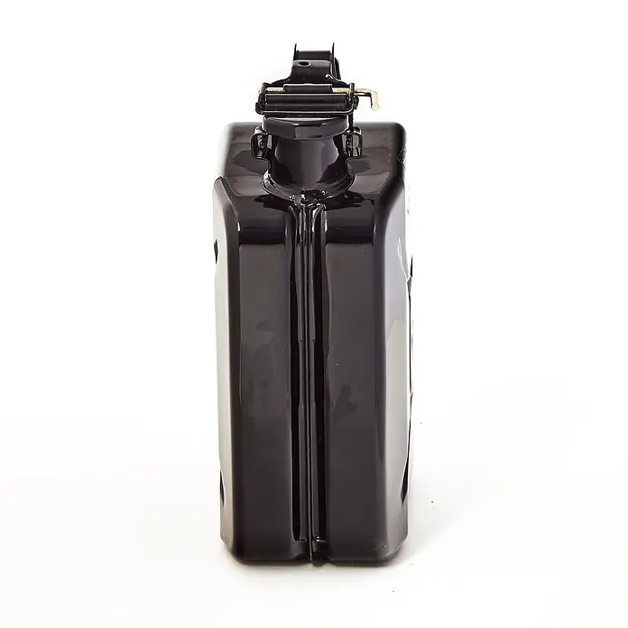 Oxid7 by BW Kraftstoffkanister 5 l, Benzinkanister, Schwarz, 3 Stk. -  - Schwarzer Metall-Kanister, Seitenansicht mit glänzender Oberfläche, Mittelfuge und oberem Verschluss.